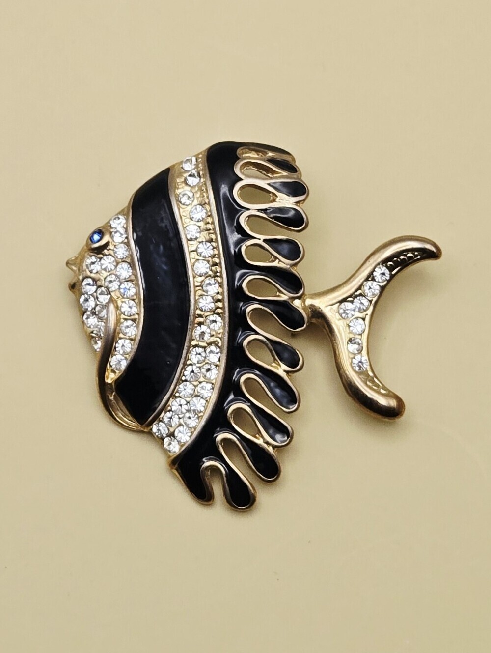 Vintage Gold Tone Black Enamel Angel Fish Brooch with Crystal Accents - Picture 9 of 16